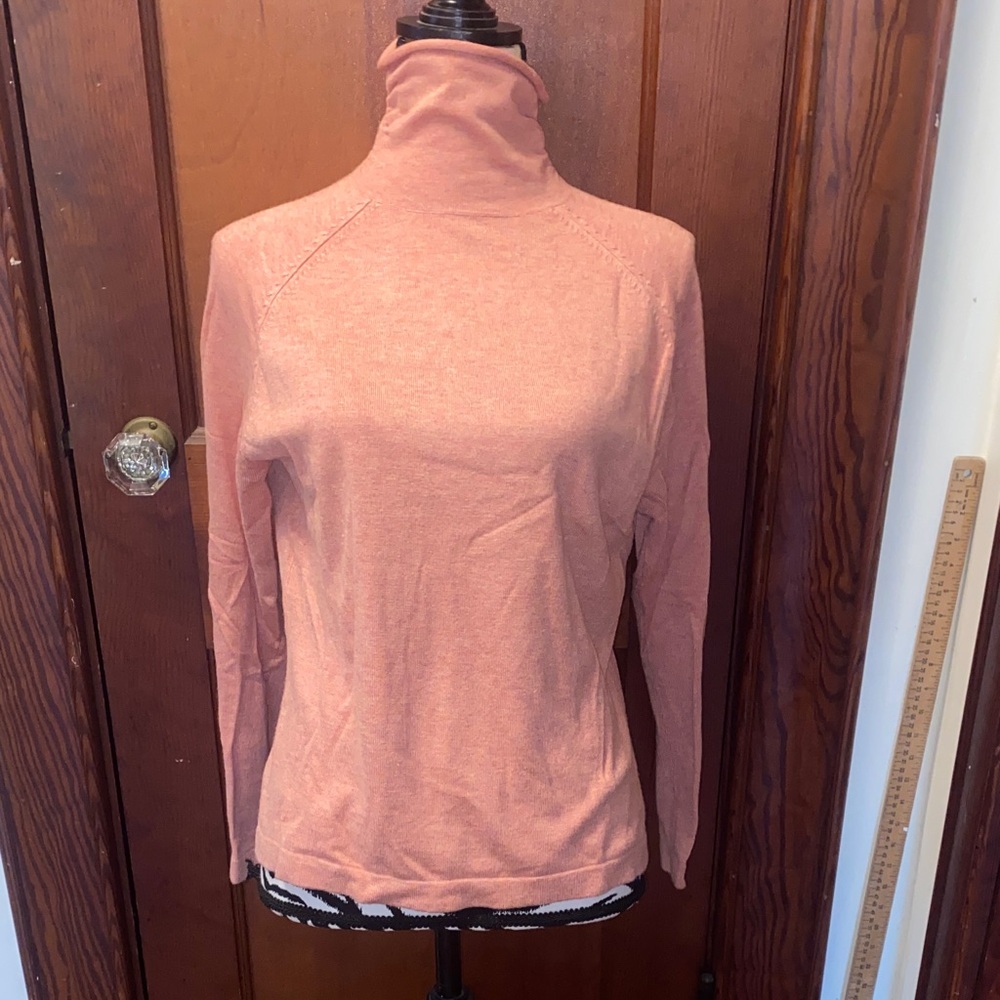 April Cornell Coral turtle neck sweater size medium